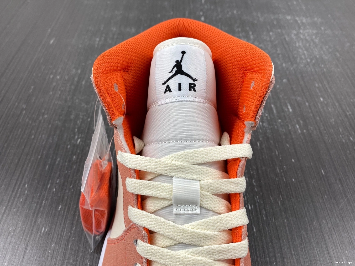 Jordan DV1336-800 Mid (GS) SE Suede Orange 1 - 0911